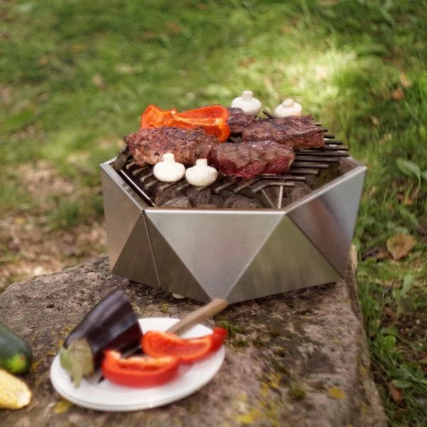 Portable BBQ for garden and/or camping